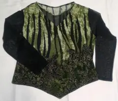 ☆週末限定☆　モスグリーンと黒　Vネック社交ダンスレッスンウェア