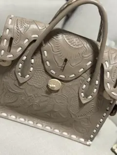 極美品 CARVING TRIBES トートバッグ ローズマエストラS 限定品 - メルカリ