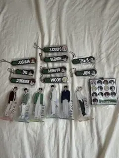 SEVENTEEN キーホルダー10個セット+アクリルスタンド6個セット