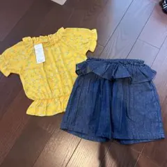 新品　90サイズ　花柄トップスとデニムショートパンツセット