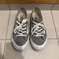 Item thumbnail for item 732cf6ac-9f4d-4054-a872-afe37b64529c