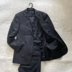 【パンツ2本】ジェイプレス　スーツ　ストライプ　ダークグレー　Mサイズのサムネイル