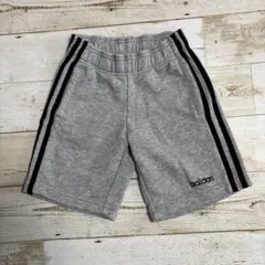 adidas グレー ストライプ 半ズボン J120②