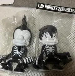 バウンティーハンター【ラグちゃん】フィギュア白　黒2体セット バウンティーハンター x ヴェルディによるコラボトイセットが