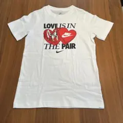 Nike LOVE IS IN THE PAIR キッズTシャツ　Mサイズ