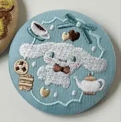 Biscuit3 サンリオ　刺繍缶バッチ