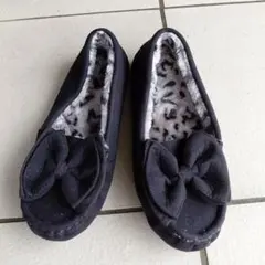 黒 リボン付き フラットシューズ