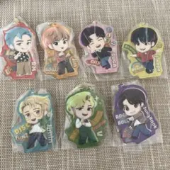 BTS タイニータン　アクリルキーホルダー　dynamite