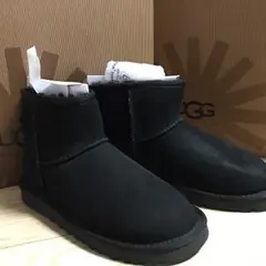 新品UGG 送料無料 W CLASSIC MINIブラック