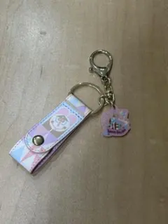 ディズニー　カチューシャホルダー　イッツ•ア•スモールワールド