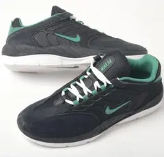 Nike SB ブラック/グリーン スニーカー