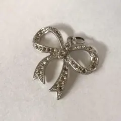 リボン型メタルチャーム