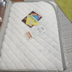 西川 敷きパッド