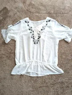 刺繍入りホワイトチュニック M