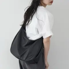 russet ラシット レザー ラウンドビッグショルダーバッグ ゴールド金具