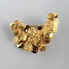 【VINTAGE】 ゴールドフラワー ブローチ 立体感 二枚仕立て B-33