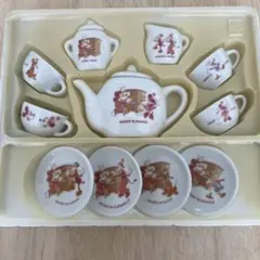ミッキー＆ミニー ティーセット ミニチュア陶器　ディズニー