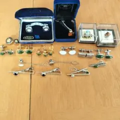 遺品整理品　ネクタイピンとカフスボタンのセット