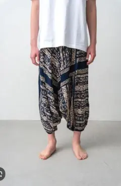 幾何学模様 サルエルパンツ ネイビー ベージュ
