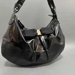 Ferragamo フェラガモ ヴァラリボン ワンショルダーバッグ　ブラック