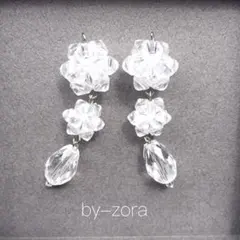 スノーフレーク ドロップ 3連 クリスタル ビーズ イヤリング ピアス