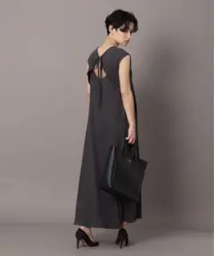 ドレステリア　バックデザイン　ロングワンピース【38／M】グレー　綿100のサムネイル