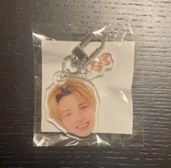 TREASURE ドヨン　顔アクキー 楽