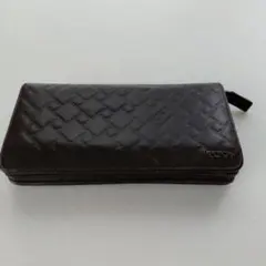 TUMI　長財布のサムネイル