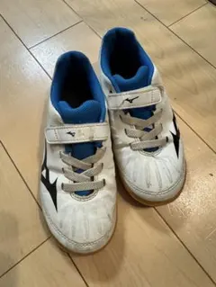 ミズノ　フットサルシューズ　19cm 中古