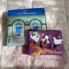 ディズニー　パークチケット柄ポーチ　グーフィー