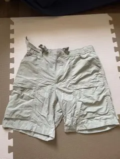 ユニクロ　カーゴショートパンツ ベージュ　Sサイズ