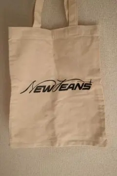 NEWJEANS ロゴ トートバッグ ベージュ