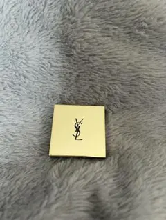 【新品未使用‼︎】YSL SEQUIN CRUSH 04 アイシャドウ