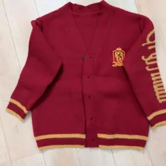 期間限定値下げ赤色 刺繍ロゴ ボタン付きカーディガン