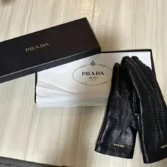 じ*ぐ様 PRADA 黒 レザー手袋 箱付きのサムネイル