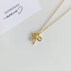 ラインストーン付リボンチャームのネックレス＊ハンドメイド