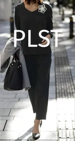 美品☆ＰＬＳＴ　フェイクパール　コサージュ　フラワーモチーフ　ブローチ