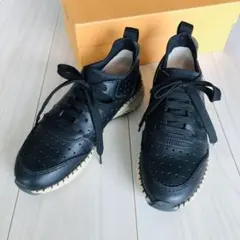TOD'S トッズ スニーカー ブラックのサムネイル