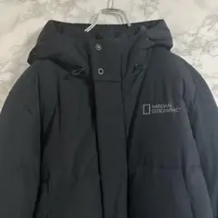 ナショナルジオグラフィック　ワンポイントロゴ　ダウンコート　ブラック　Ｌ