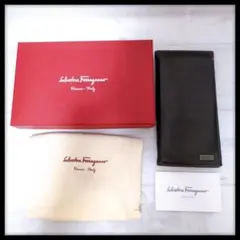 Salvatore Ferragamo 長財布 ブラック 箱付きのサムネイル