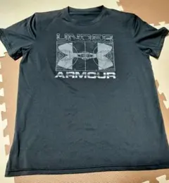 UNDER ARMOUR アンダーアーマー Tシャツ 黒　ユニセックス　ポリ素材のサムネイル