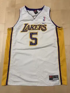 Item thumbnail for item ef69dd47-5e8c-41f2-8d9a-68d3bfecf01c