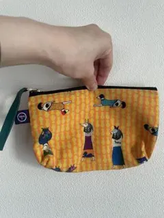ポーチのサムネイル