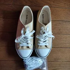 レディース ベージュ キャンバス スニーカー 替え紐付 L 極美品