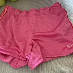 NIKE ドライフィット　短パン　S ピンク