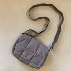 台湾スターバックス キルティングショルダーバッグ グレージュ ブラウン