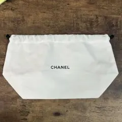 CHANEL シャネル 巾着ポーチ ホワイト