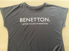 BENETTON 黒Tシャツ Mサイズ