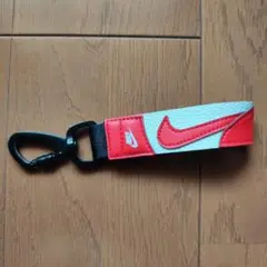 Nike キーホルダー レッド/ホワイト
