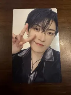 ATEEZ ホンジュン トレカ Ashes to Light ソロ盤 FC限定①